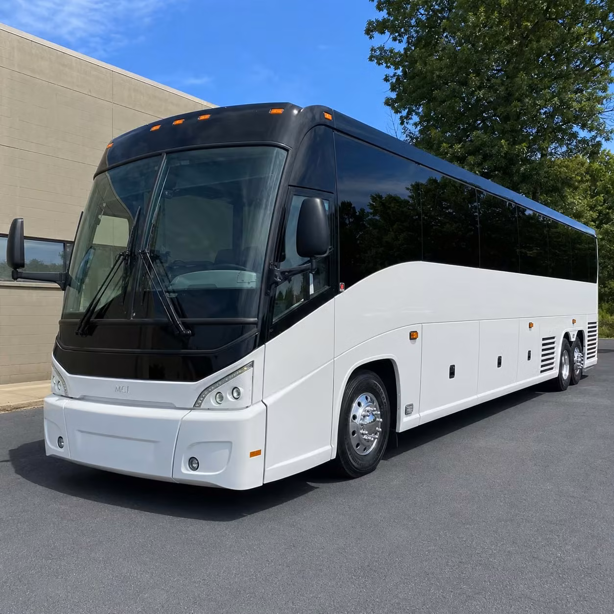 choosing the right bus for irvine youth group trips and faith retreats