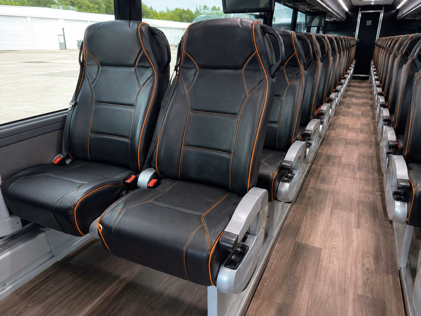 sporting event shuttle services for irvine corporate groups and team outings